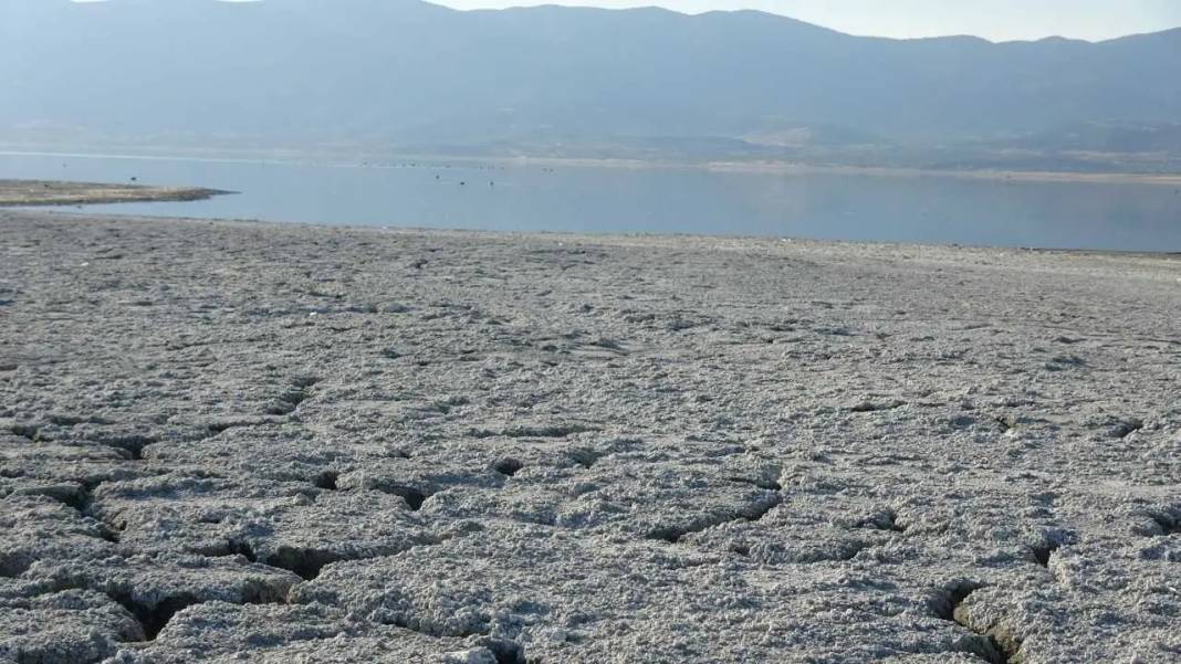 Burdur Gölü’nde İmar Alarmı: “Göl Gitti Diye Beton Gelmesin!” 5